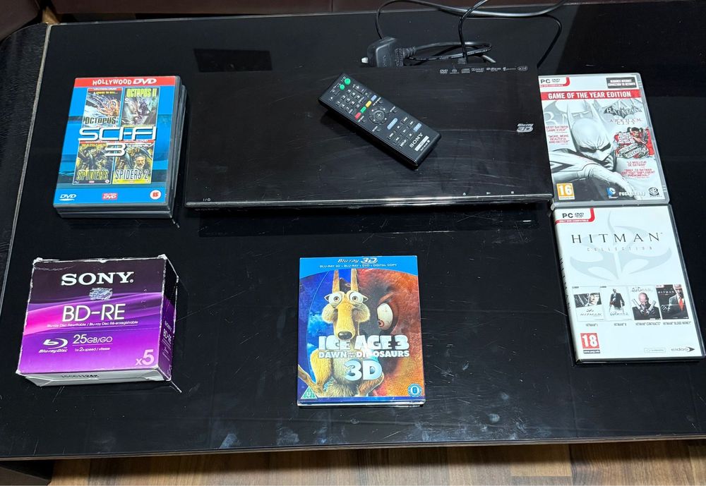 Vând DVD Blu Ray Sony 3D