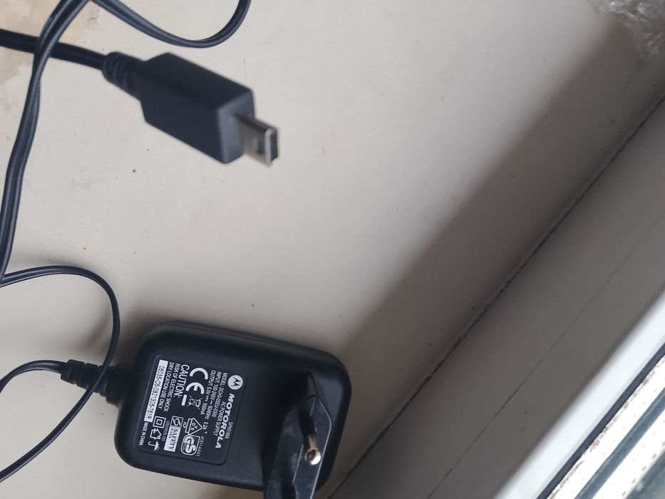 Моторола зарядка