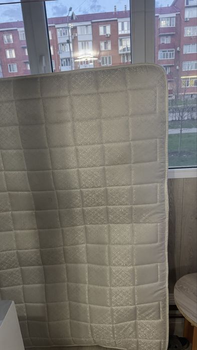 Матрас б/у 180/200