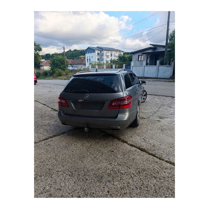 Vând Mercedes E Klasse  Avantgarde 2.2 CDI Diesel Blueefficiency euro5