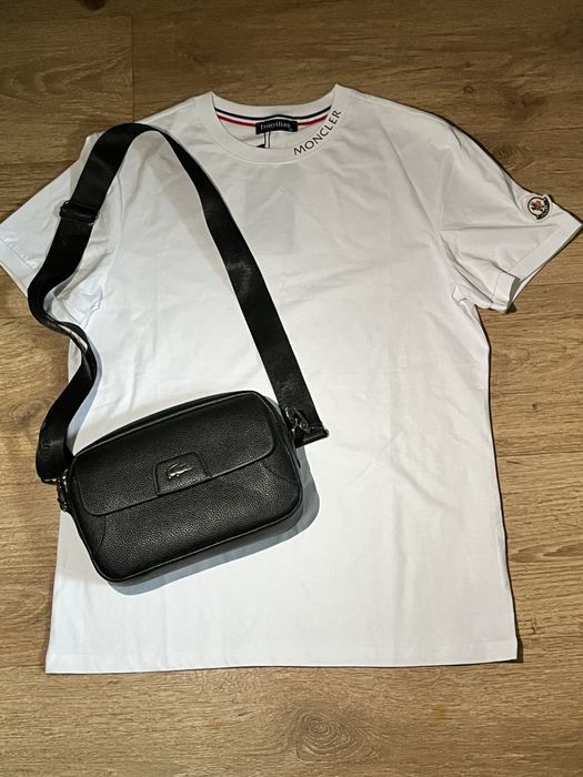 Продам футболку с барсеткой