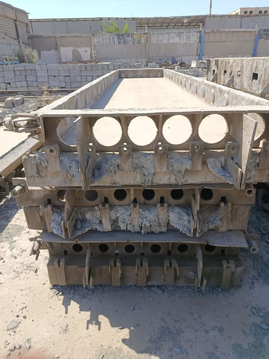 Plita qoliplar va kran