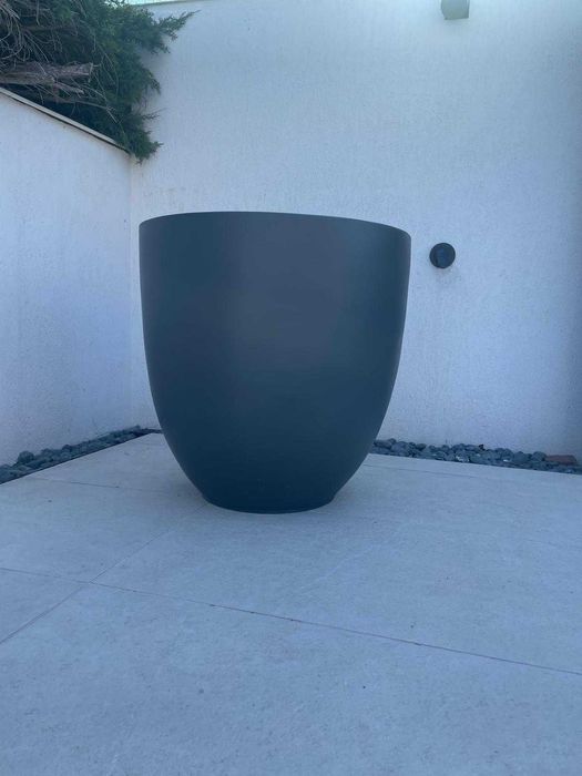Jardiniere si ghivece premium din fibra de sticla-productie la comanda