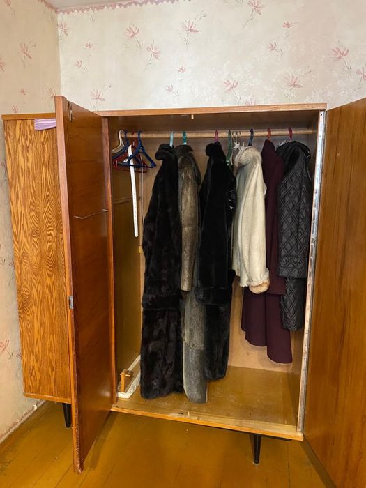 Продам шкаф шифоньер