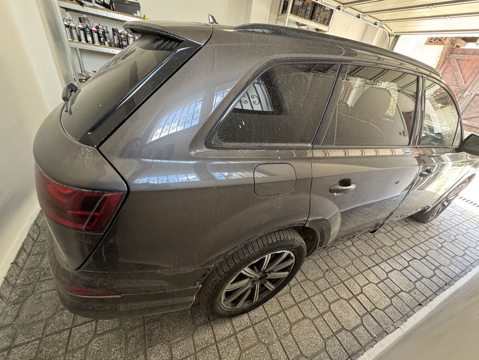 AUDI Q7 3.0T Supercharger (Без челно стъкло и табло)