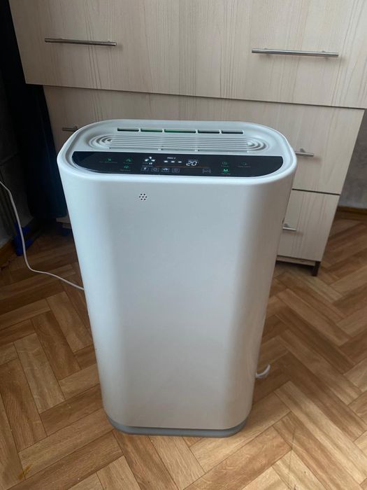 Продается очиститель воздуха