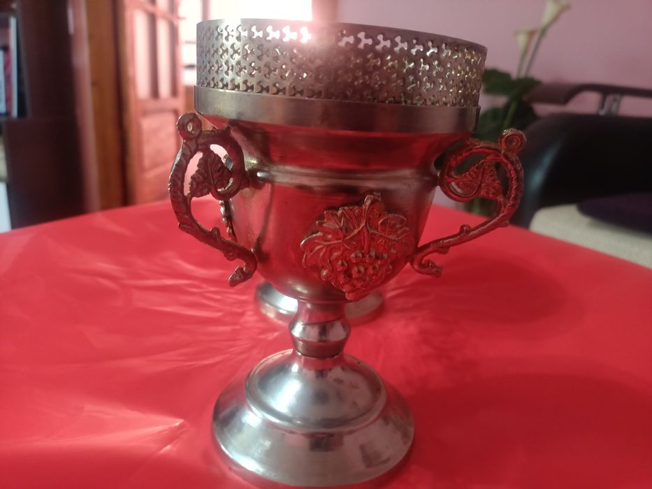 De vânzare set două cupe  vintage