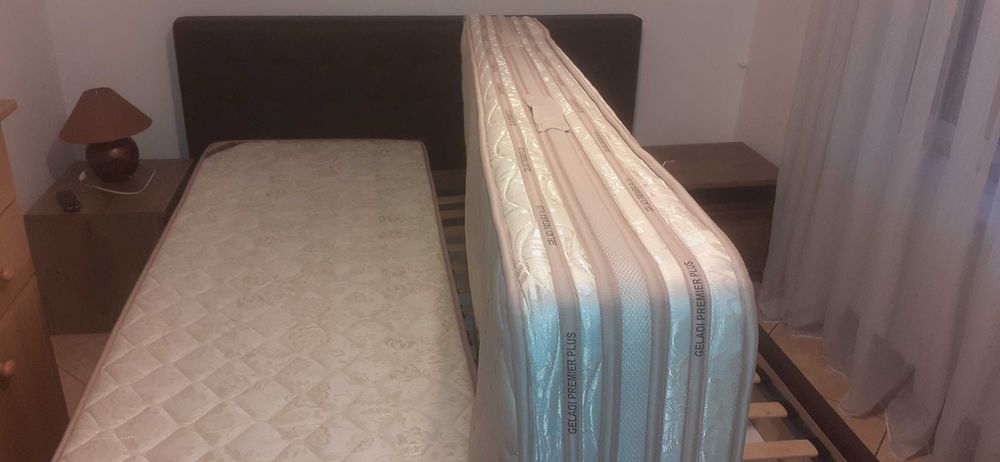 Pat matrimonial cu lada si doua saltele stare foarte buna