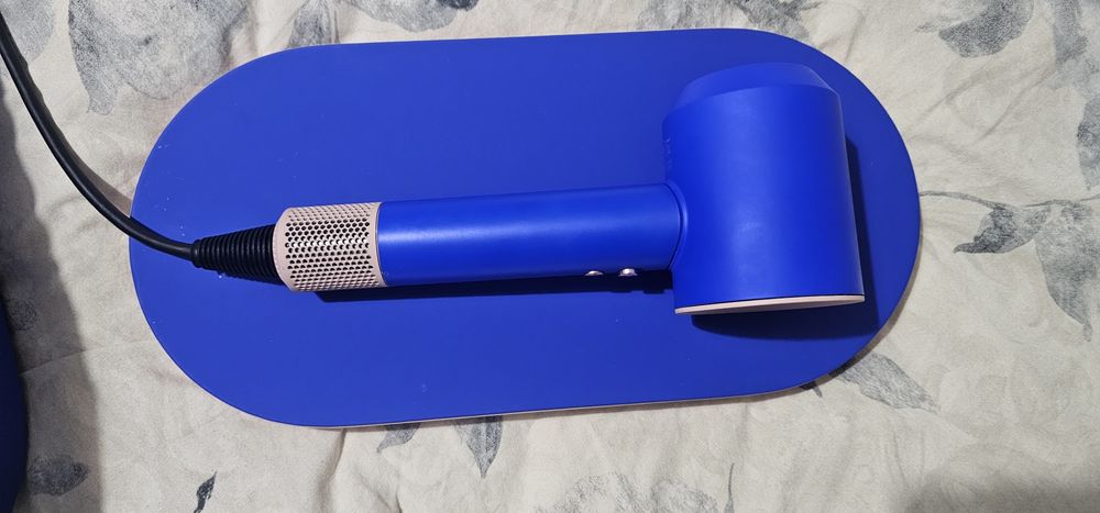 Dyson HD07 Supersonic сешоар 
Продавам оригинален Dyson Sup