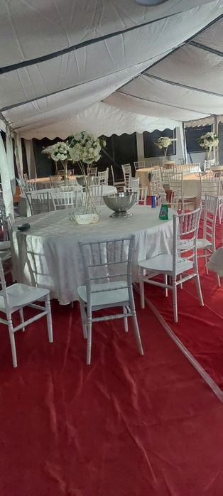 Corturi pentru petreceri