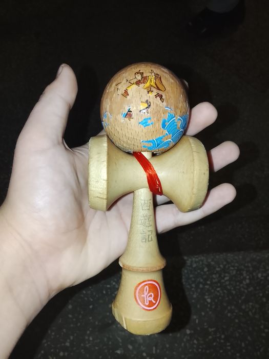 Vând Kendama Europe