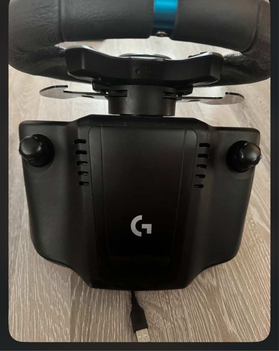 Volan Logitech G29 Driving Force.