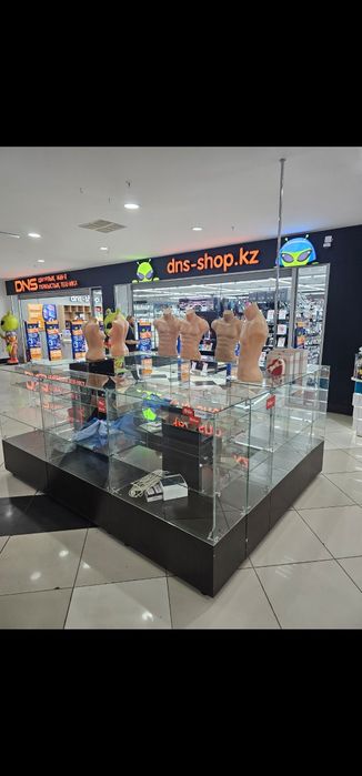 Продам витрину. 8 кв. М
