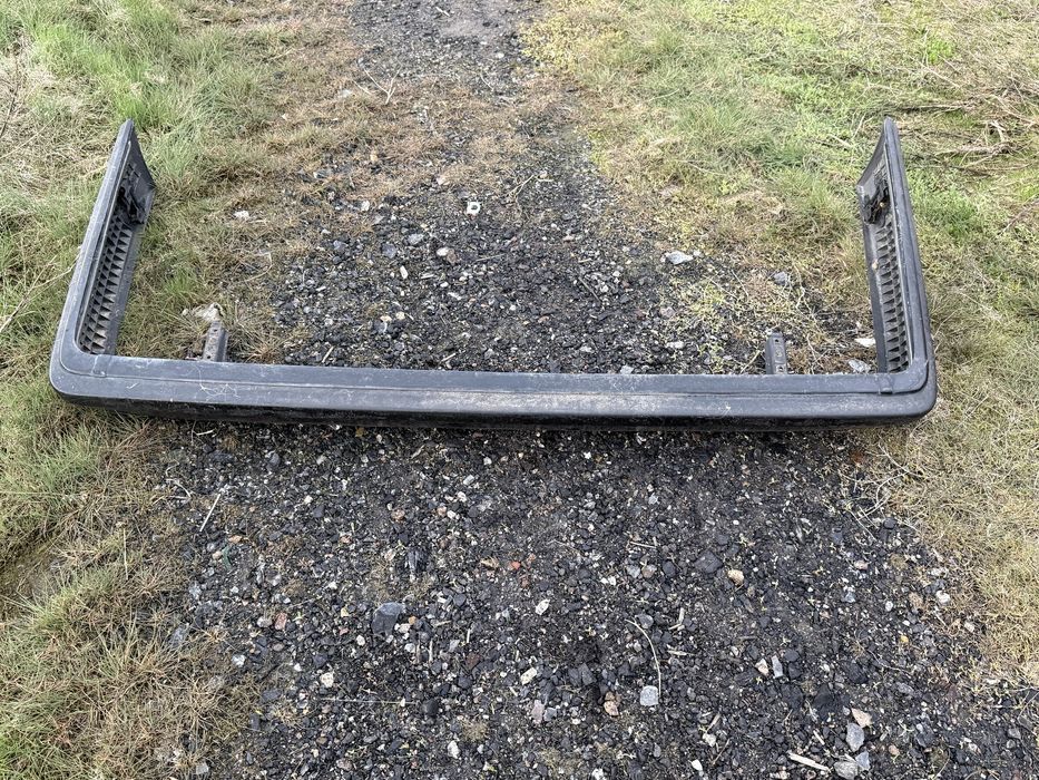 Двери ауди 100.