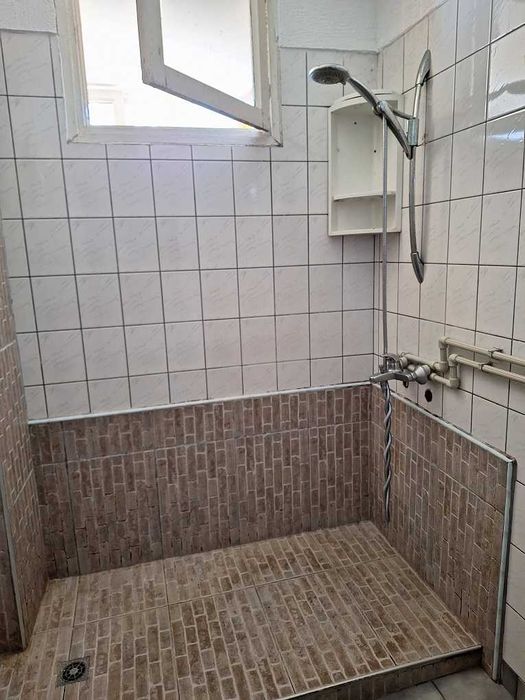 Дава се под наем Тристаен апартамент в София, Връбница 1 - 100 кв.м за 499 € - Снимка #14