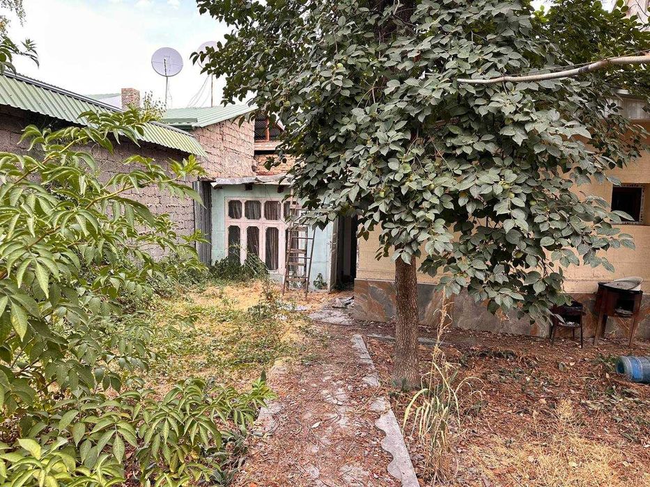 Земля в элитной махалле Яккасарай под застройку 2.5 сотки