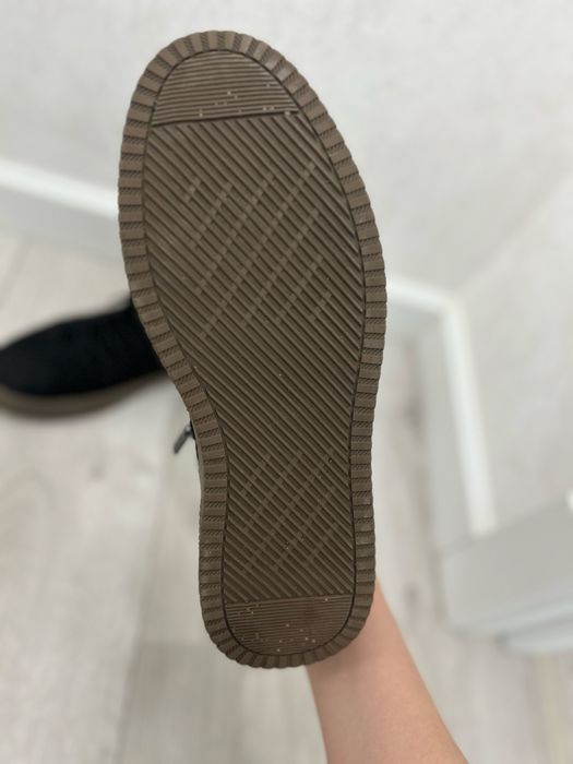 Продам мужскую обувь