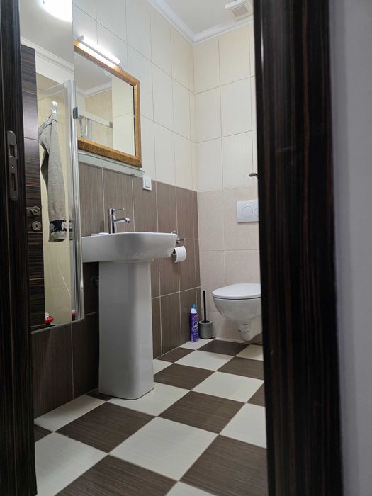 Inchiriez Garsoniera PIPERA Complex cu piscina