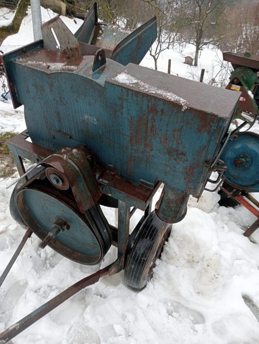 Moară.                 .