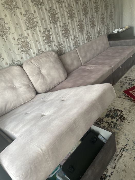 Продаем диван большой