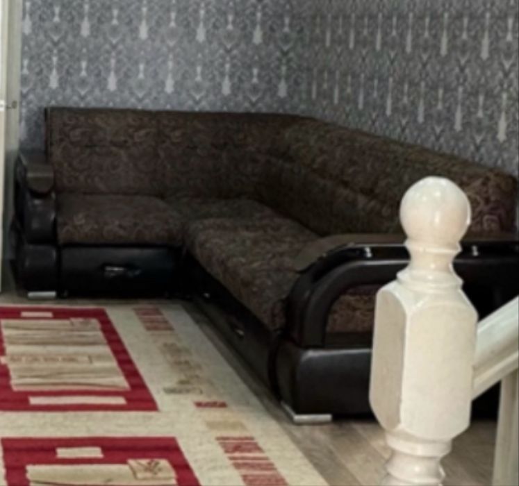 Продам детские кровати и диван