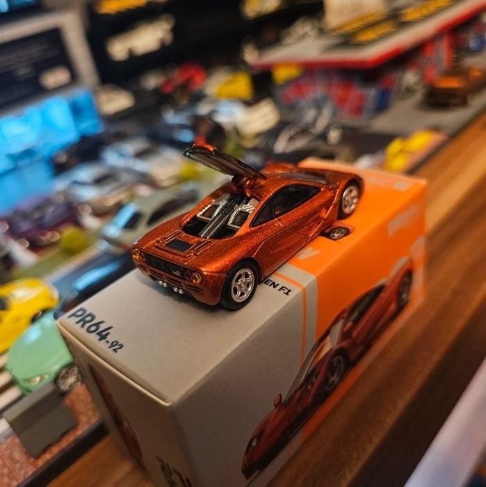 Pop Race 1:64 Mclaren F1 macheta auto premium de colectie