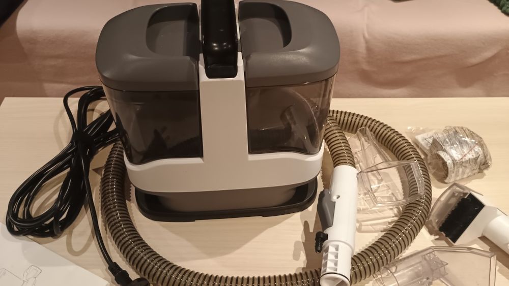 Aspirator cu spălare 3 în 1