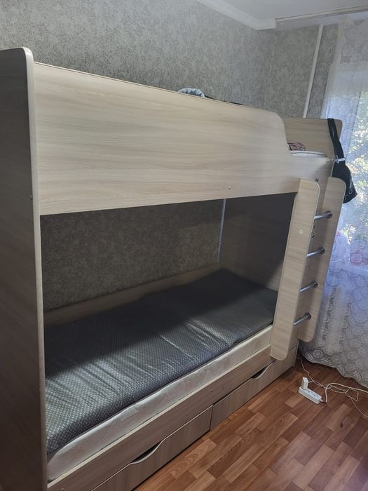 Продам детскую кровать