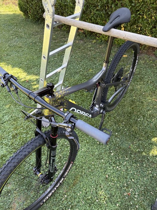Orbea Oiz M-Team карбонов XC велосипед