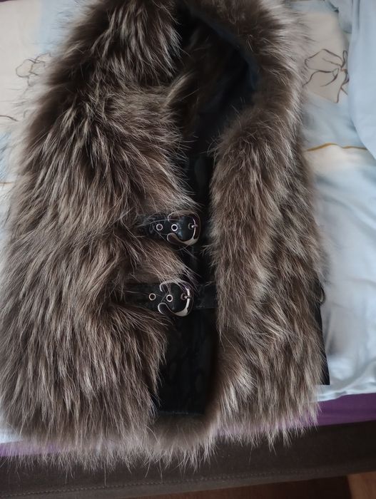 Vesta de blana dama