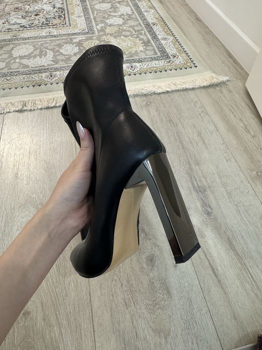 Ботильоны 3 вида в идеальном состоянии