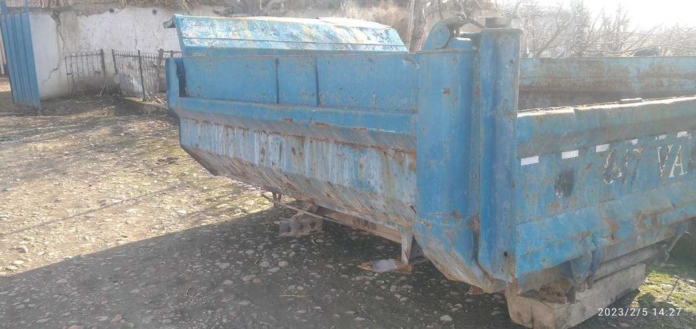 Зил-130 борти сотилади