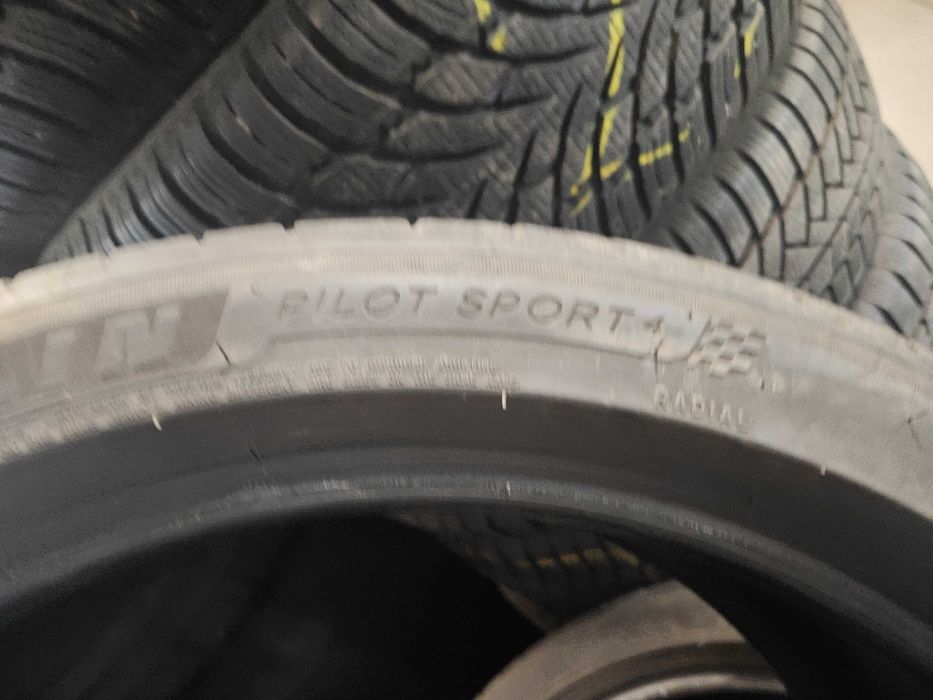 4бр.летни гуми 225/45/19 Michelin