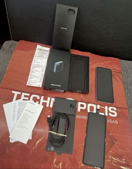 КАТО НОВ 512GB Samsung Z Flip 6 Технополис Гаранция 2026 Blue | Син