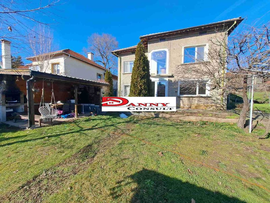 Къща за продажба в с. Царевец - обл. Велико Търново