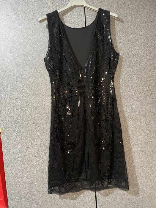 Продавам рокля л размер