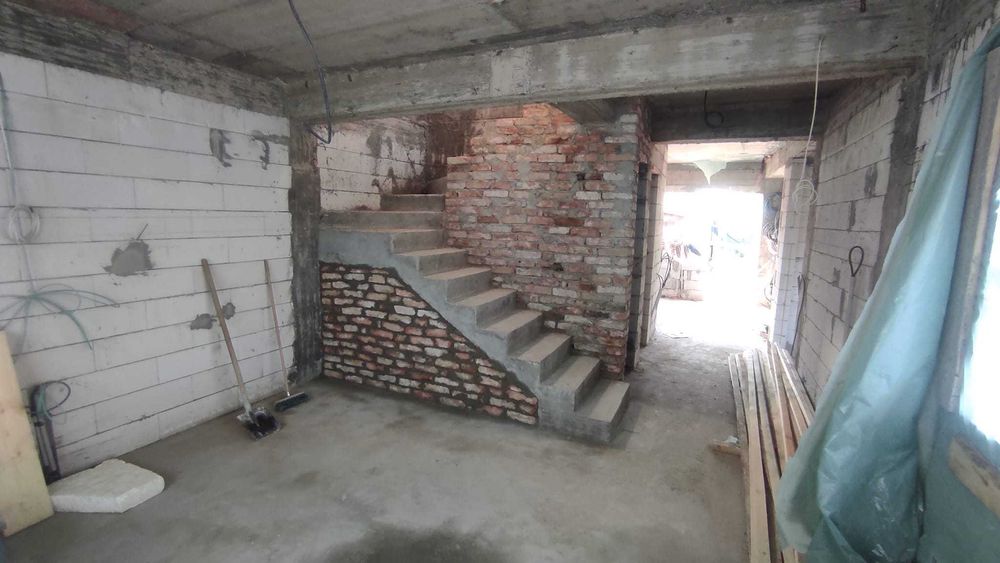 Vând casa Galați Parc CFR