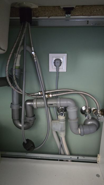 Instalatii sanitare, termice, electrice - lucrari marunte sau urgente