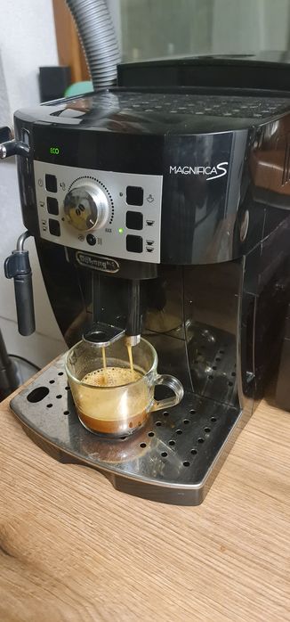 Expresor masina de cafea delonghi