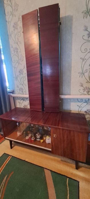 Трюмо в хорошем состоянии