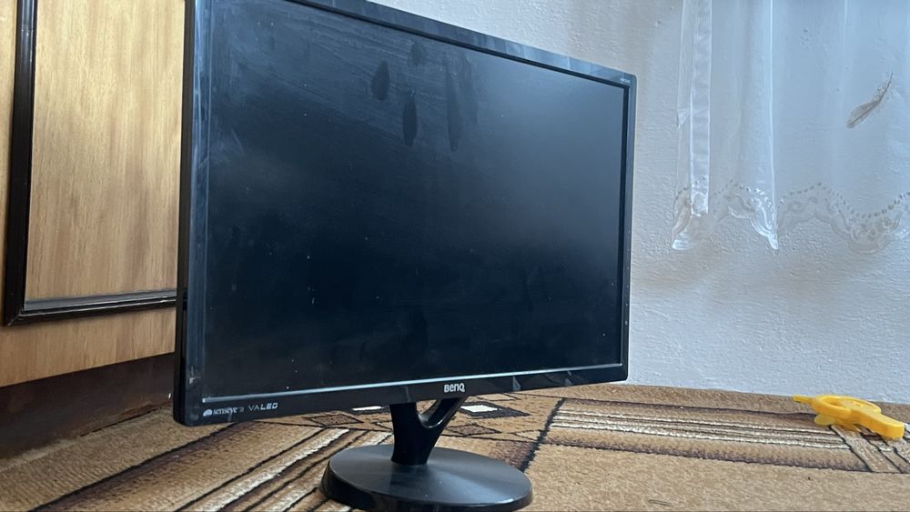 Монитор 60гц срочно