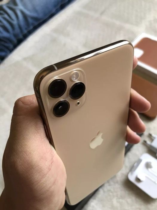 Iphone 11 pro max gold