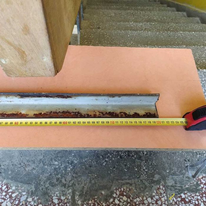 Продавам ламарина 0.8, дървен материал 6, 4.5, 3, 2 см, Г винкел, шина