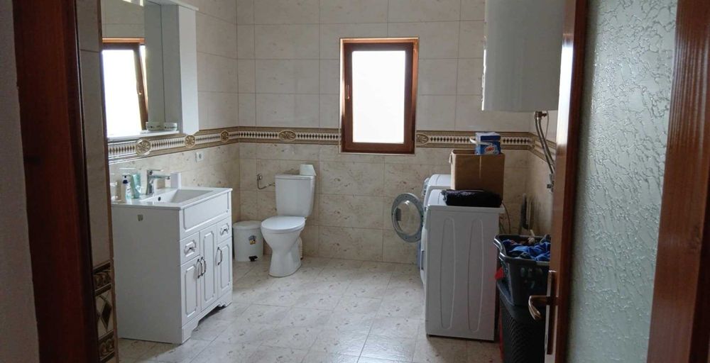 Vand casa in sat liniștit,detalii watap 0035796298810