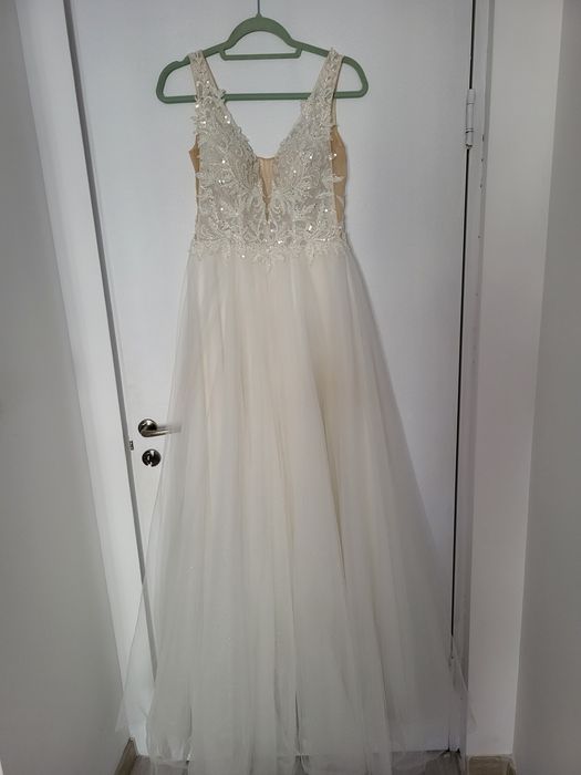 Rochie Mireasa marimea S, cadou voal