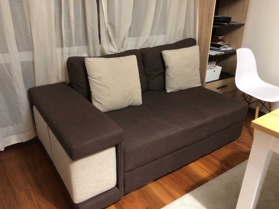 Г-образен диван в отлично състояние