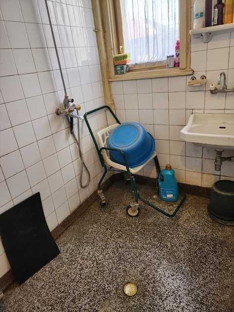 Продава се Четиристаен апартамент в Търговище, Център - 120 кв.м за 934 €/кв.м - Снимка #14