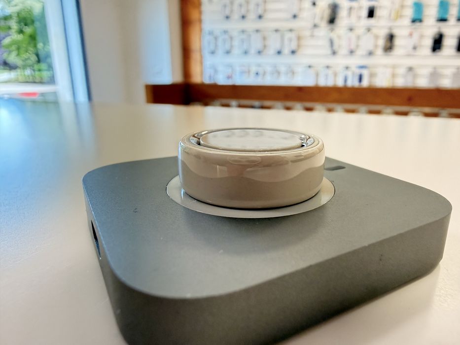 Продавам Oura Ring 4 Ceramic, размер 7