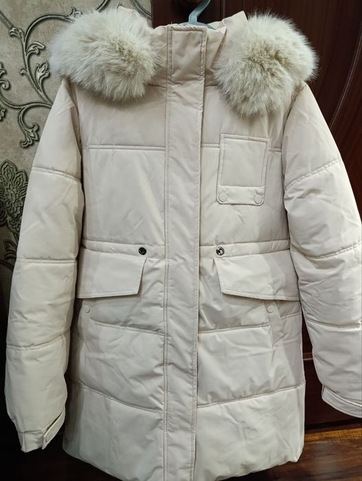 Ayolar uchun kurtka sotiladi