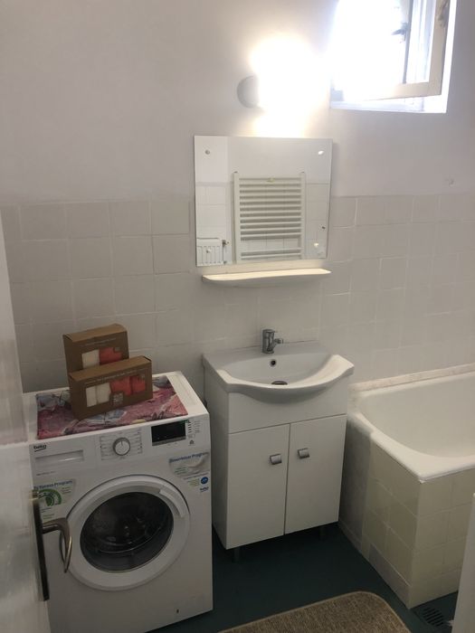 Casa 4 camere, teren 410 mp ( deschidere 15 m ) • Medeea